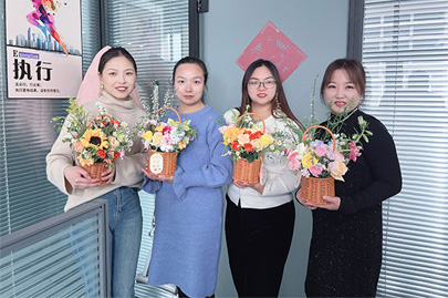 若水芳華，綻若春花！女神節(jié)到，聚丙烯酰胺廠家賽諾威恭祝天下所有女性芳華若春花！